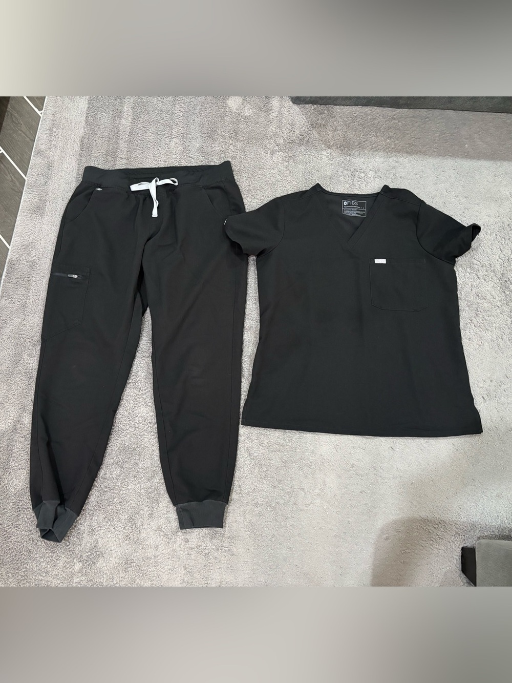 Large FIGS Black Scrub Set